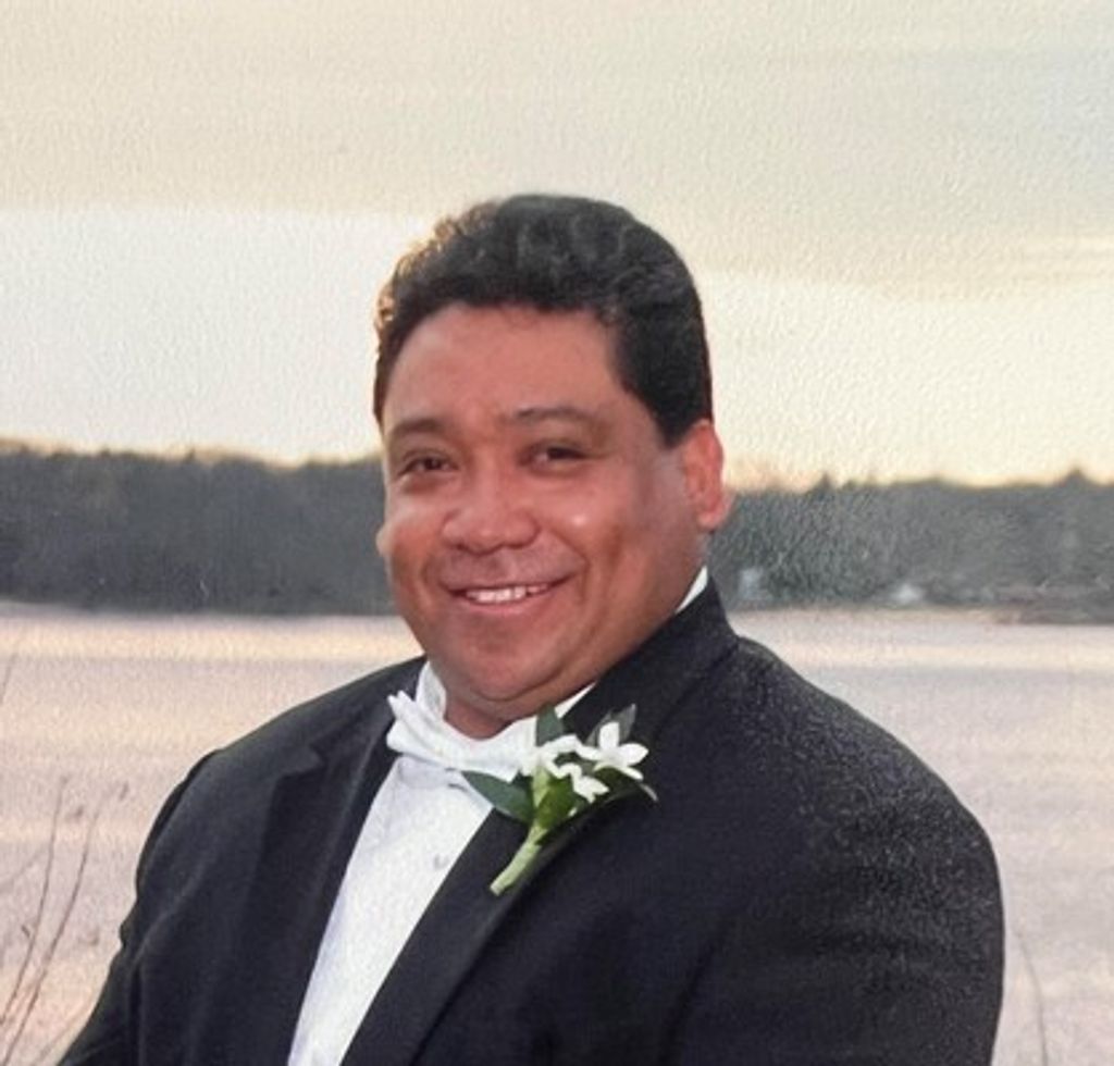 Phil Eguiguiurens Profile Photo