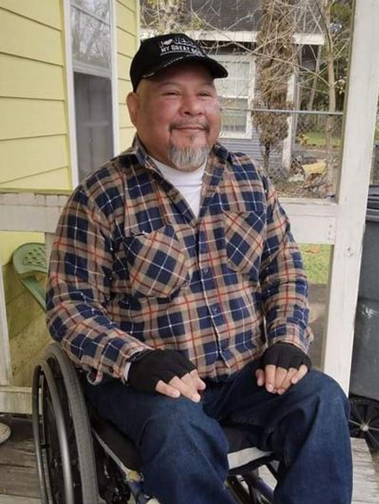 Charles Yanez Profile Photo