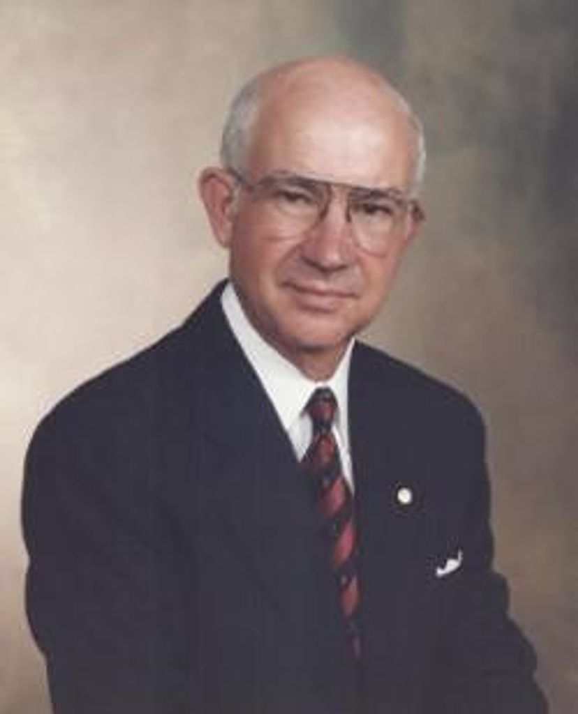 Kenneth E. Crews