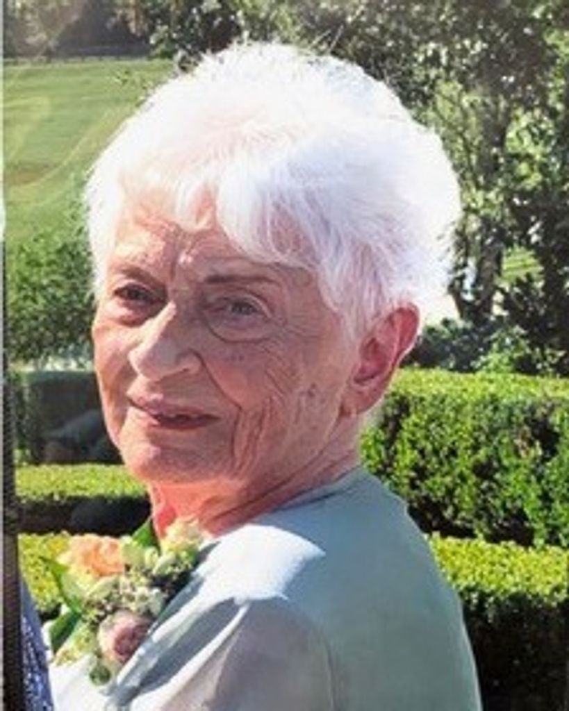 Mary Elizabeth Kemptner