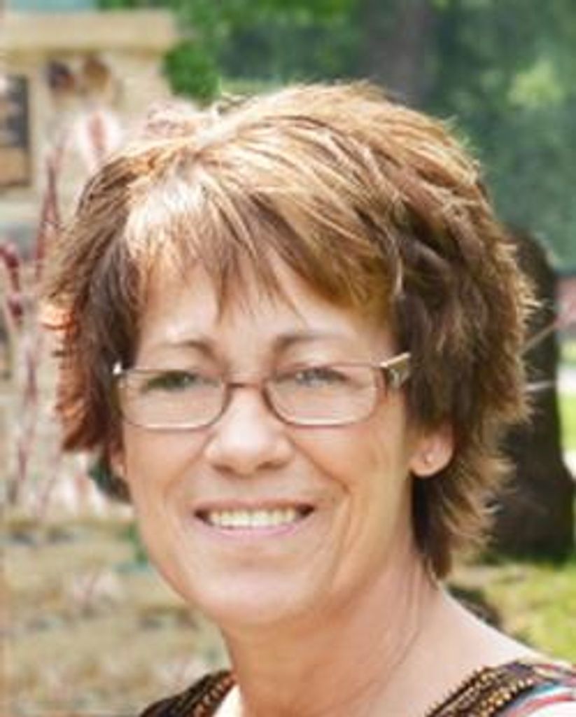 Mary Wiest Profile Photo