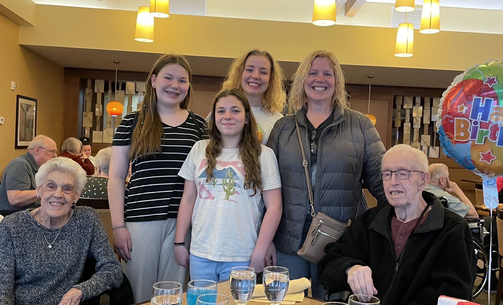 jay neilson knives, image size:2048x1244