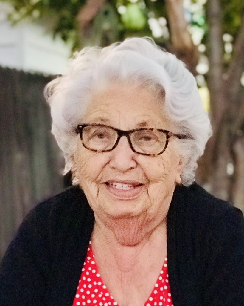 Lynn Theresa Bindon Profile Photo