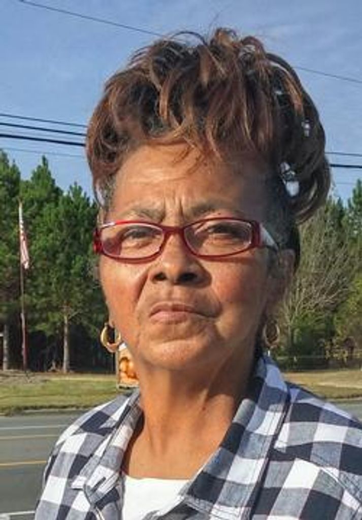 Laura Jones Perry Profile Photo