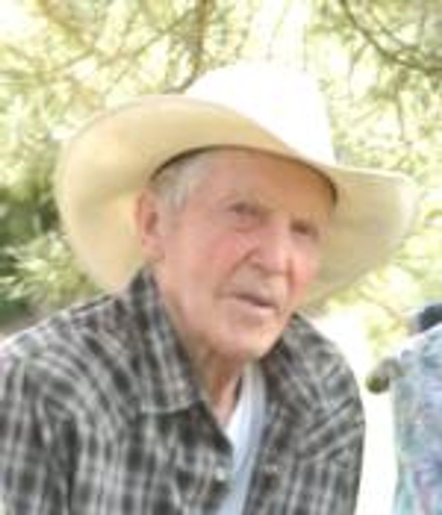 Louis "Luke" Bloxham