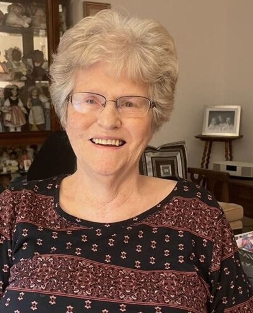 Loralee (Stiefelmayer) Smith Profile Photo