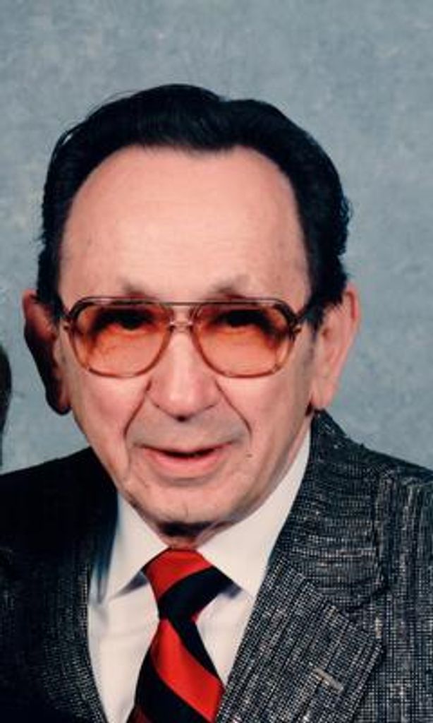 Lawrence A Elyanich