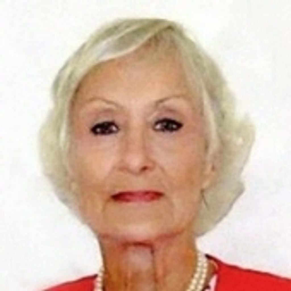 Carolyn Horn