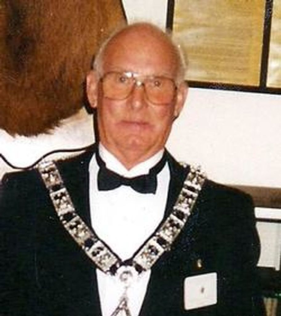 Kenneth L Tibbetts
