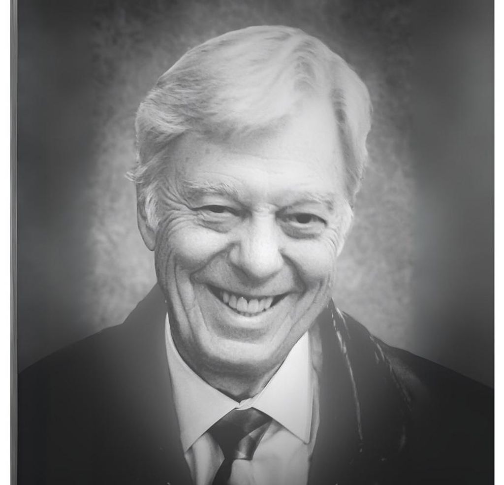 Roger Lewis Schultz, Sr.