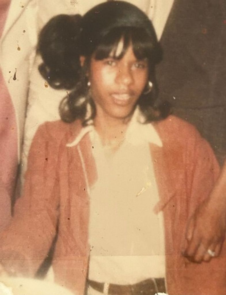 Loretta Marie Woods Profile Photo