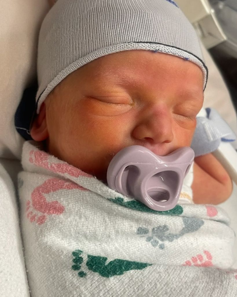 Phoenix Nova Alamia Profile Photo