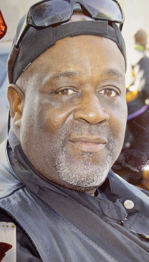 Howard Nathaniel Roberts Profile Photo