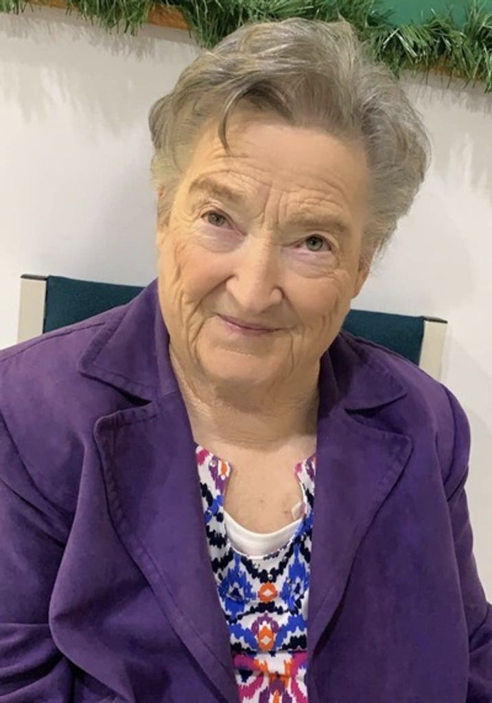 Leona Lee Profile Photo