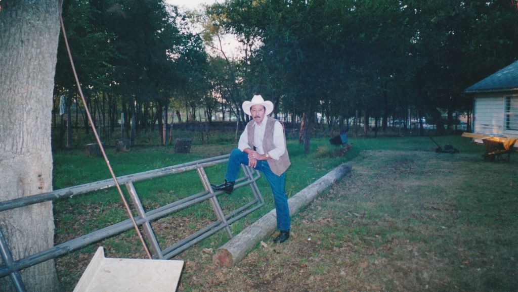 Rodolfo Gonzalez Profile Photo