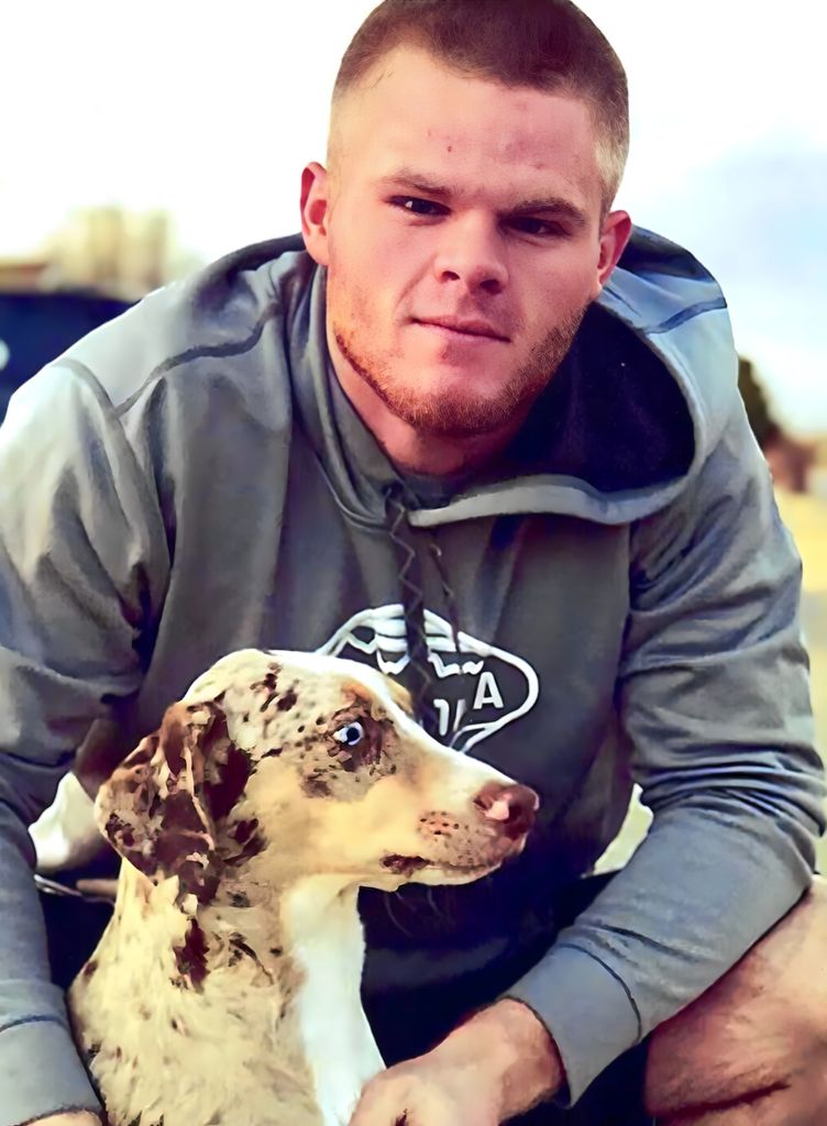 Hunter Hawkins Profile Photo