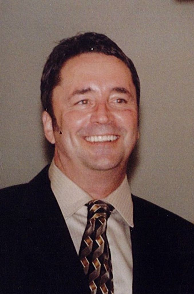 Robert Matthews Profile Photo