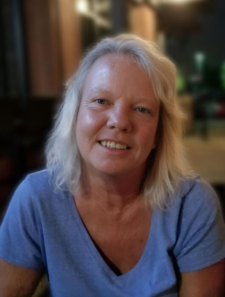 Connie Reel Vandenabeele