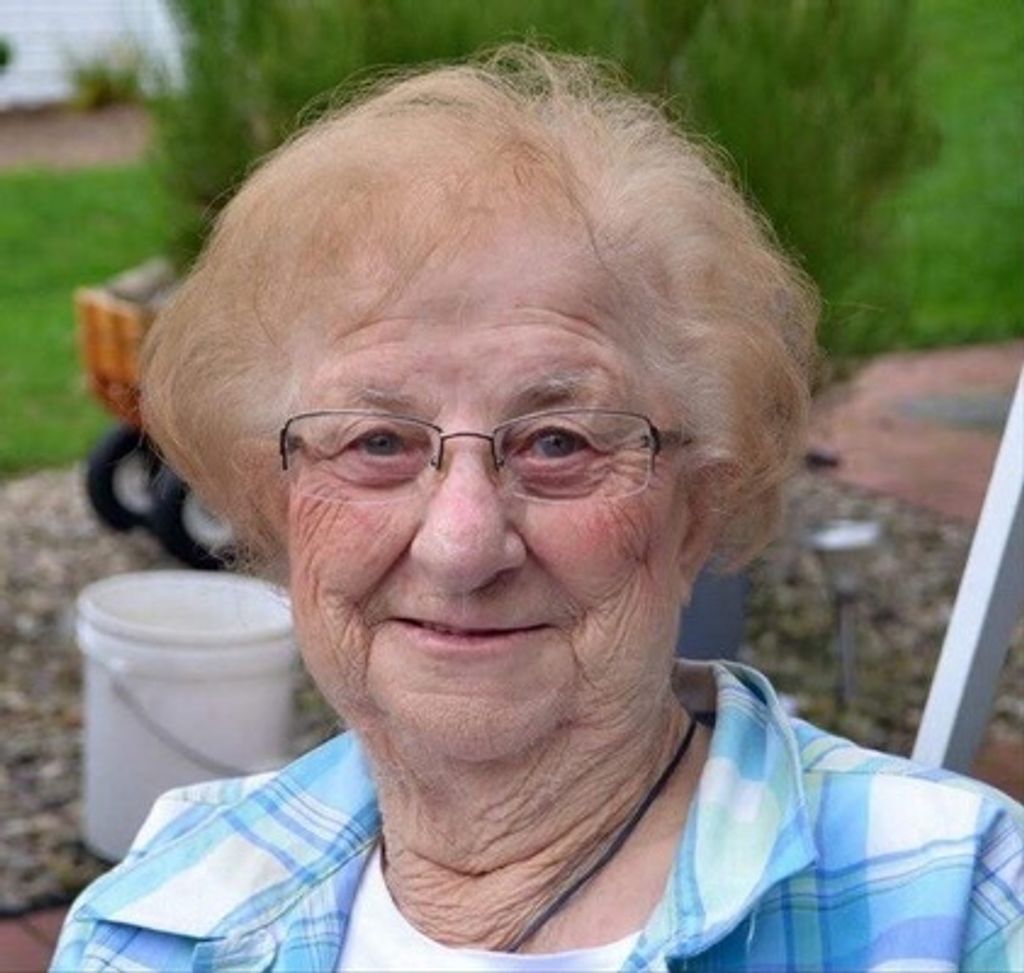 Dora L Snipkie Profile Photo