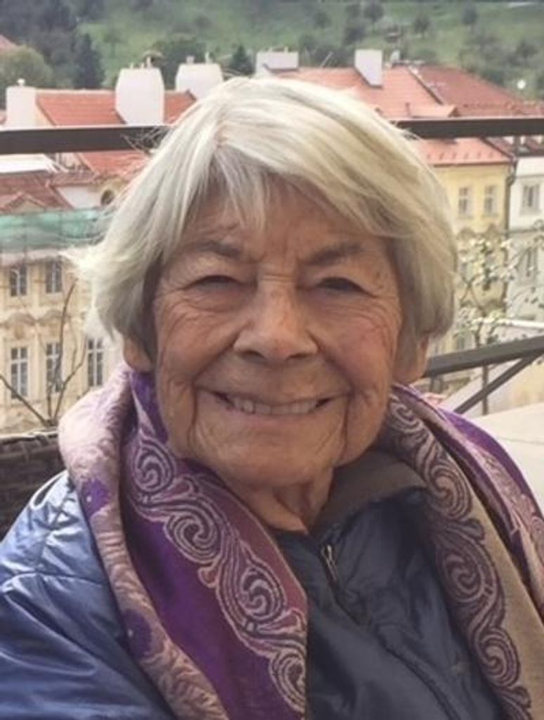 Dolores Julia Carrillo Profile Photo