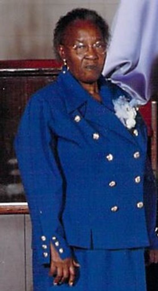 Elvie  Brewton