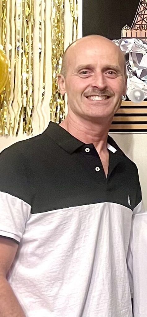 Eric Shannon Lovell Profile Photo