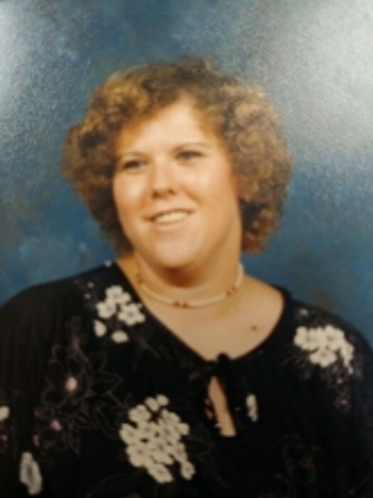 Carolyn Louise Fradette