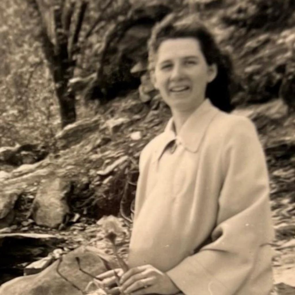 Dawn  L. (Abel)  Leiphart