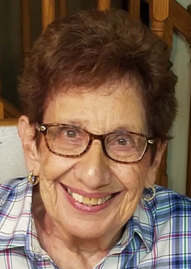 Antoinette (Arello)  Stanisa Profile Photo