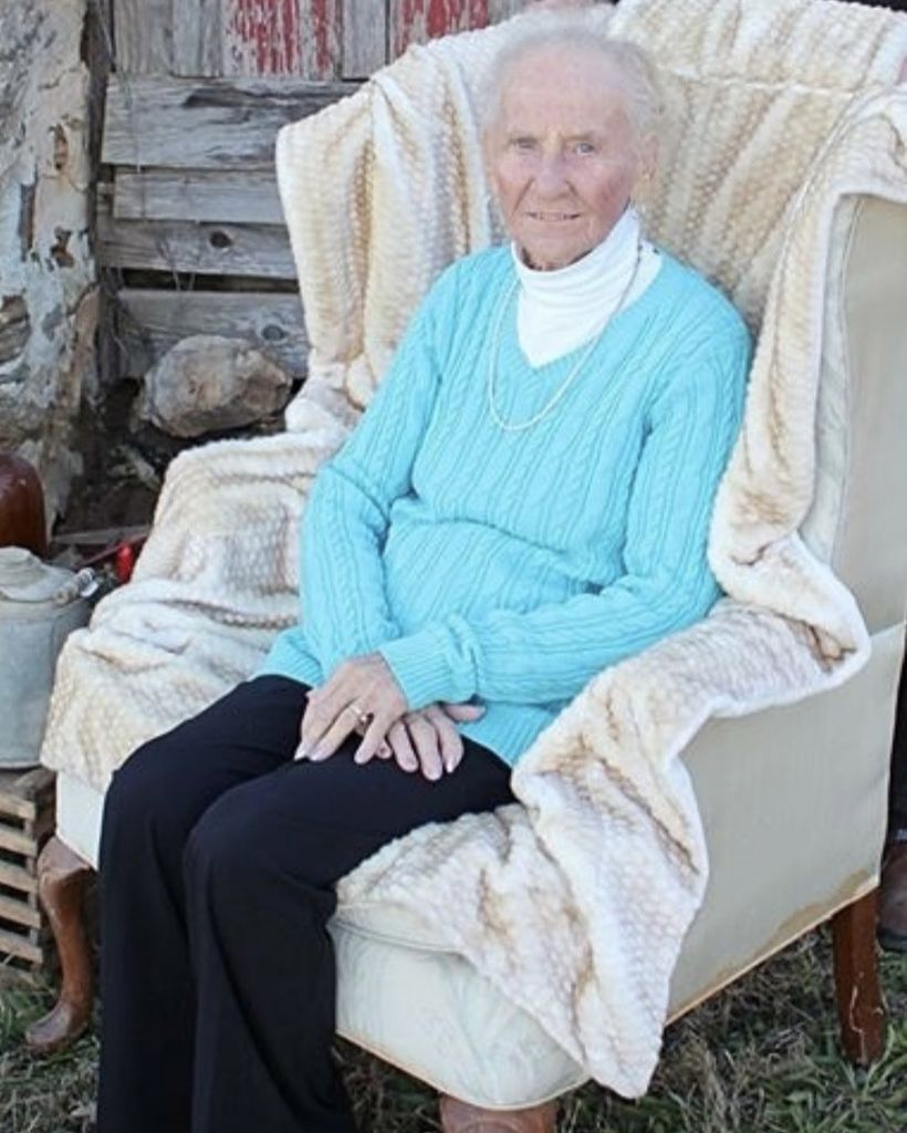 Vivian Glass Smith Profile Photo