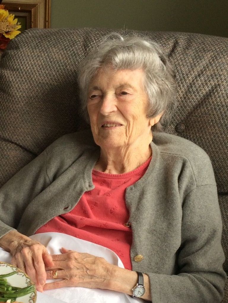 Elizabeth Titus Pattullo Profile Photo
