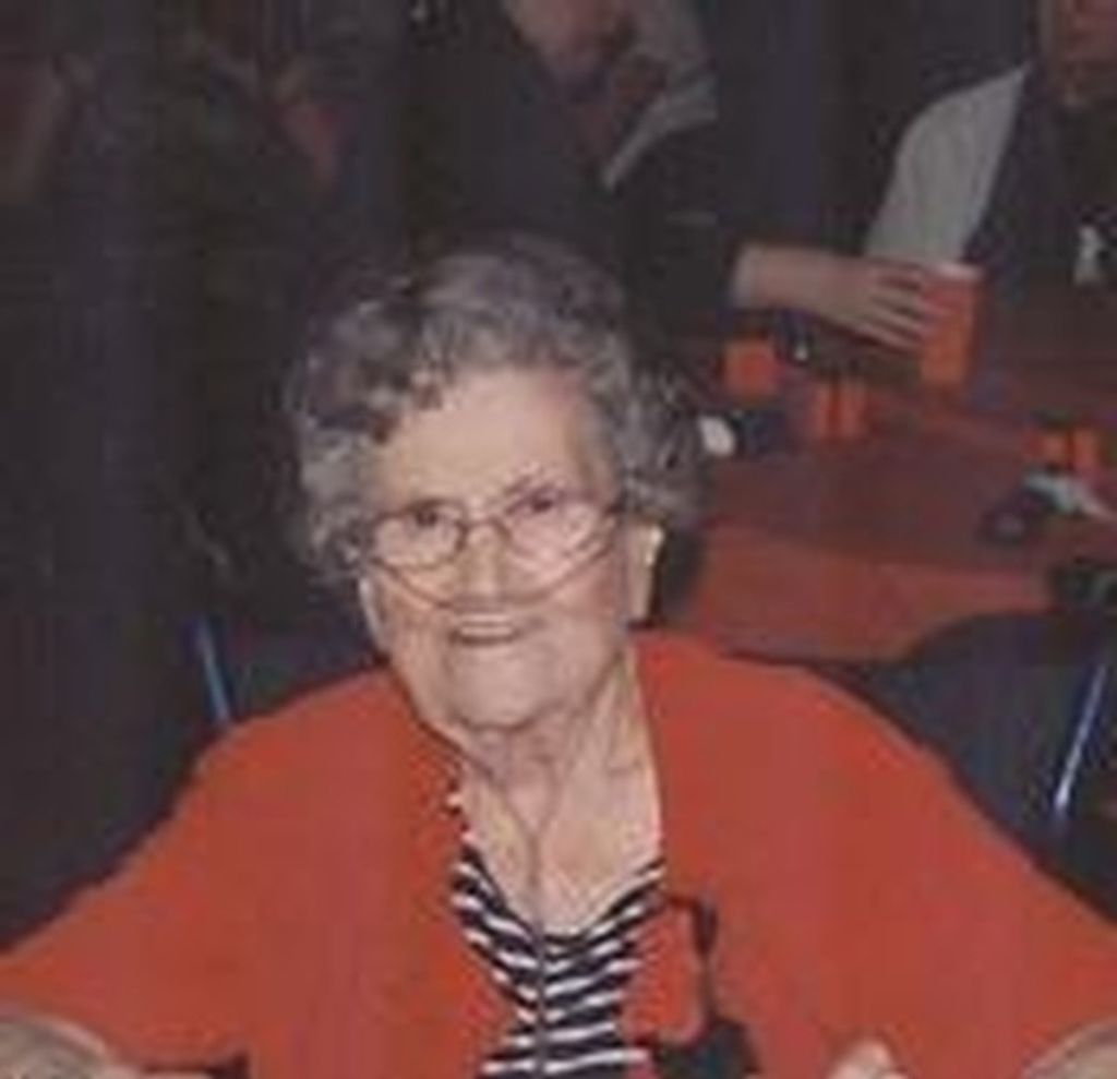 Betty Leis