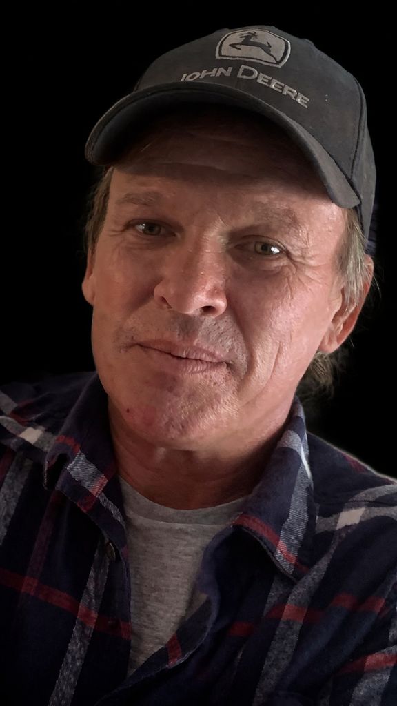 Matthew Aaron DesRochers Profile Photo