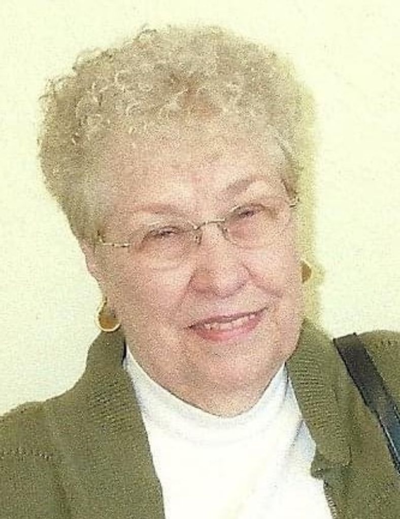Helen Peterson (Nee Yates) Profile Photo