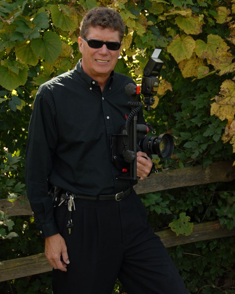 Bruce Wayne Senneke Profile Photo