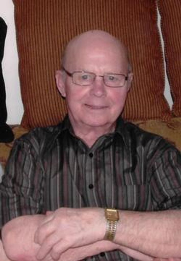 Raymond Stanley Head Profile Photo