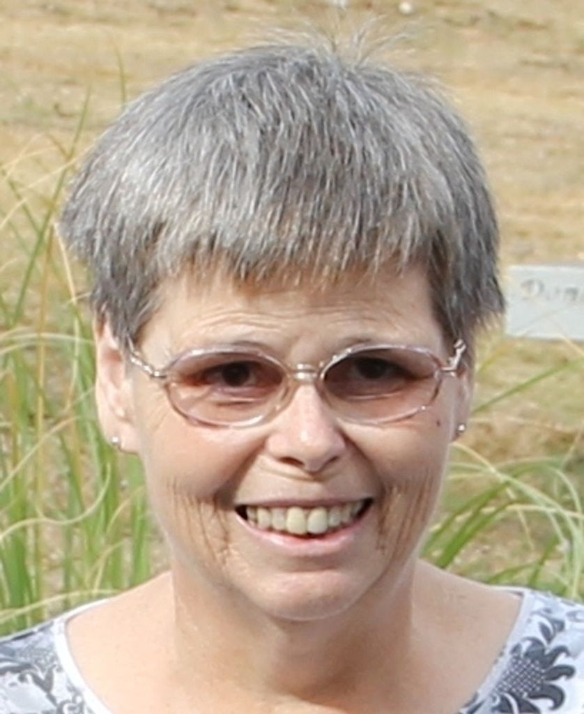 Elizabeth Jane Skinner (Powell) Profile Photo