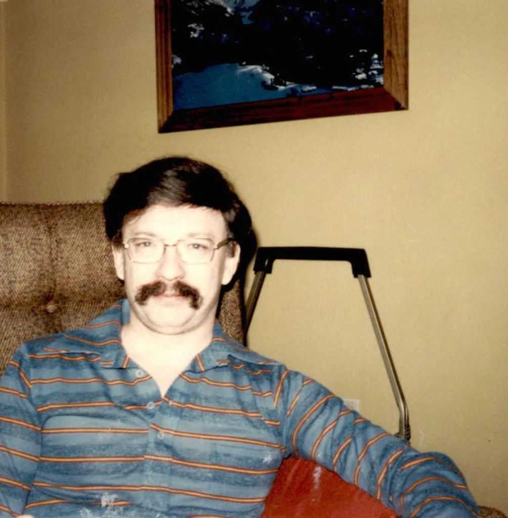 Robert L. Carson Profile Photo