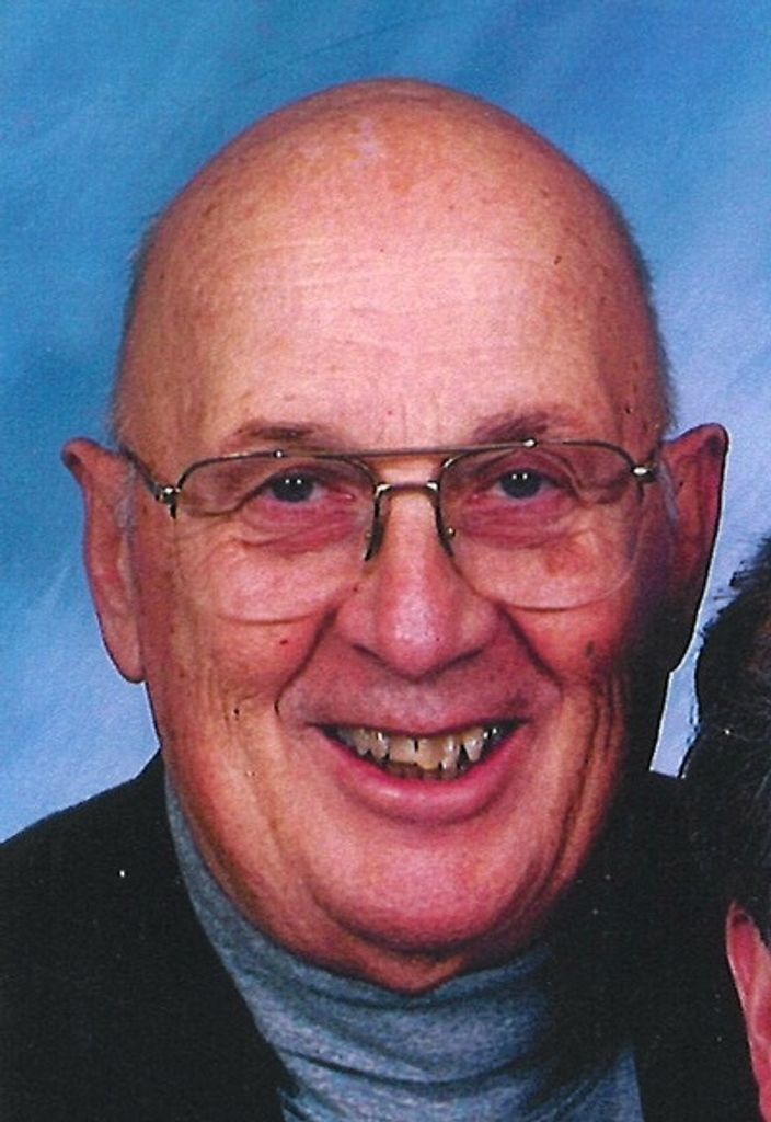Robert Lind Profile Photo