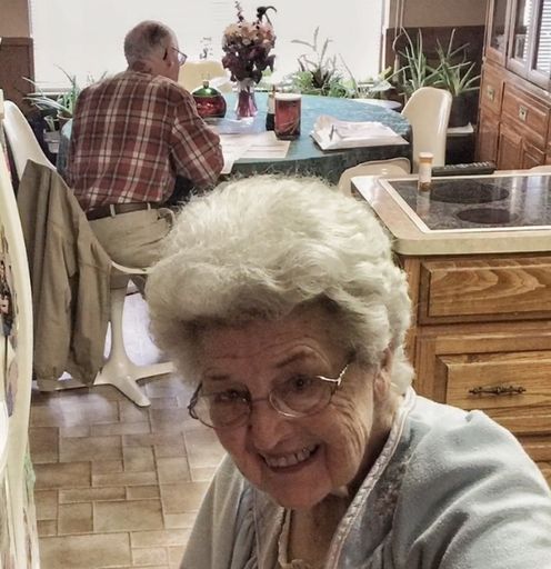 Betty Carroll photo gallery thumbnail 39 of 122