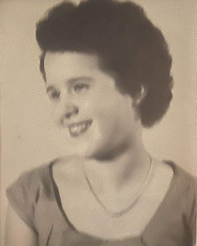 Lynda Dell Swan Profile Photo