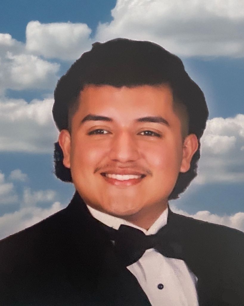 Mike Alexander Grajales Profile Photo