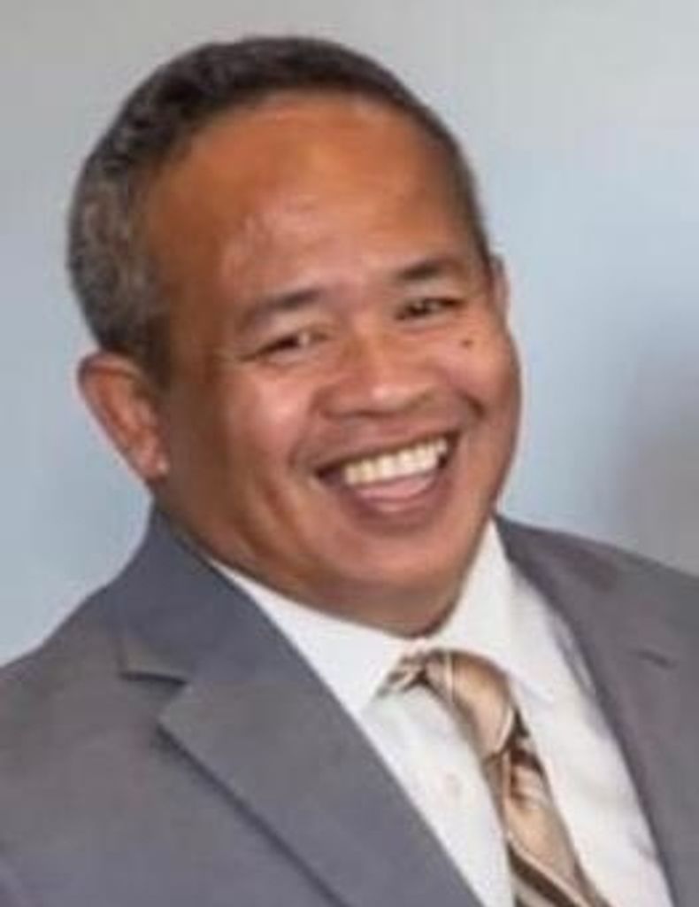 Manuel Luis Timacdog Profile Photo