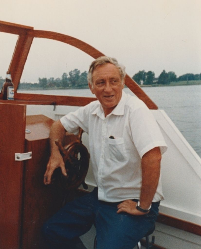 Wallace Elliott Profile Photo