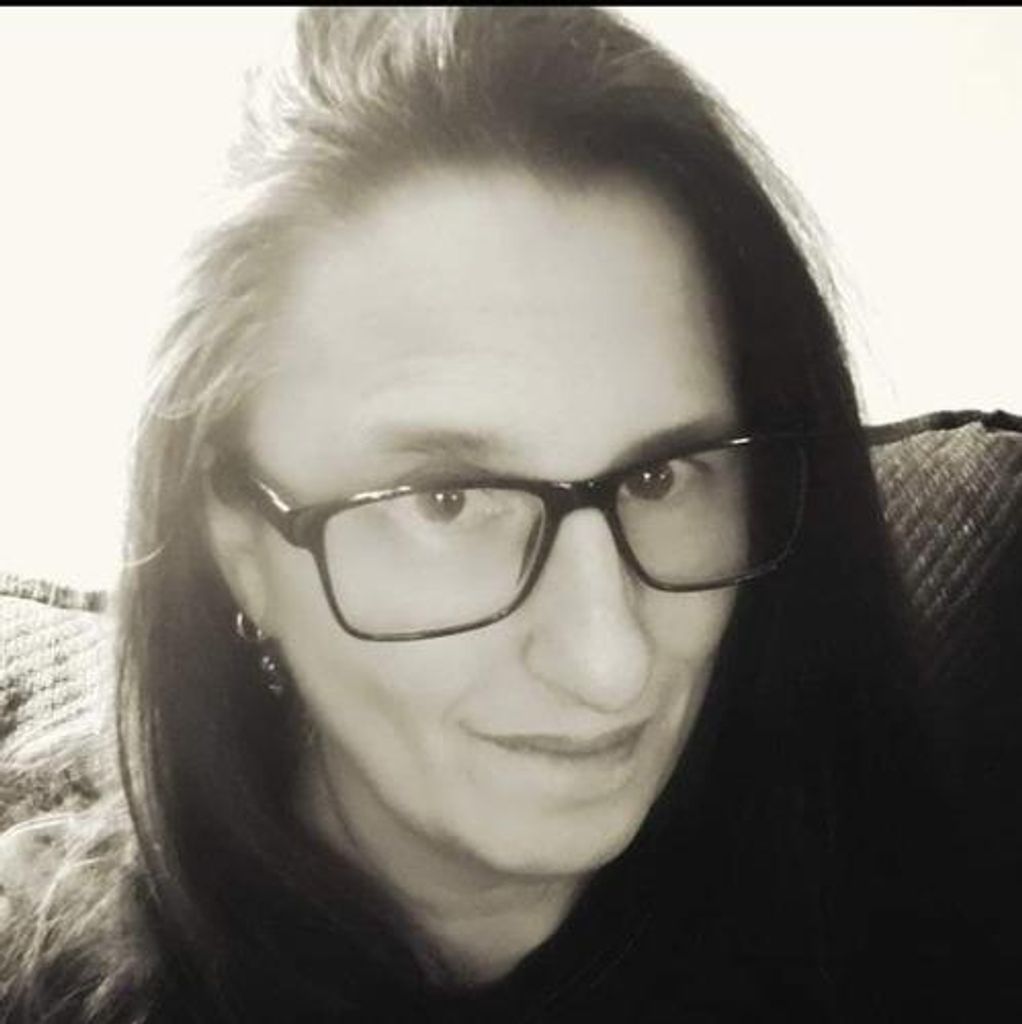 Tammy J (Cade) Schackmann