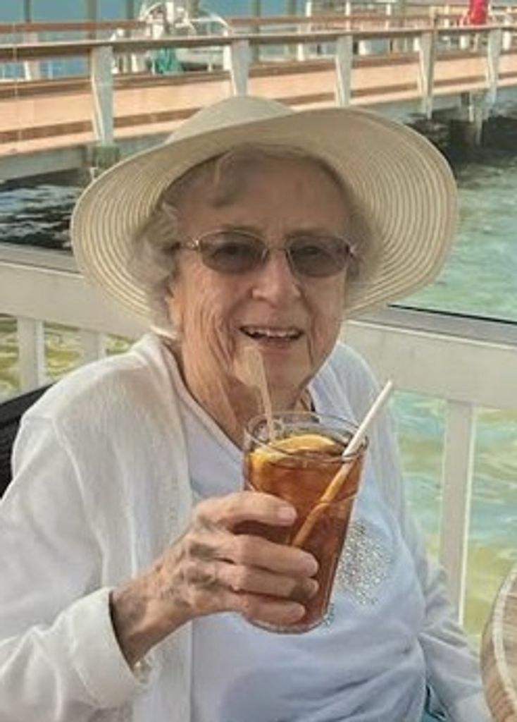 Esther Gustafson Profile Photo