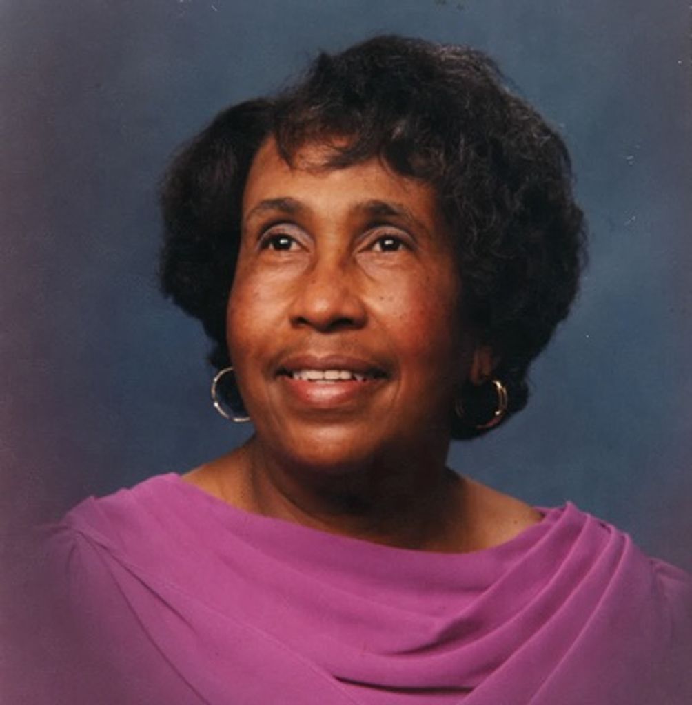 Sallie Highland-Edmond Profile Photo