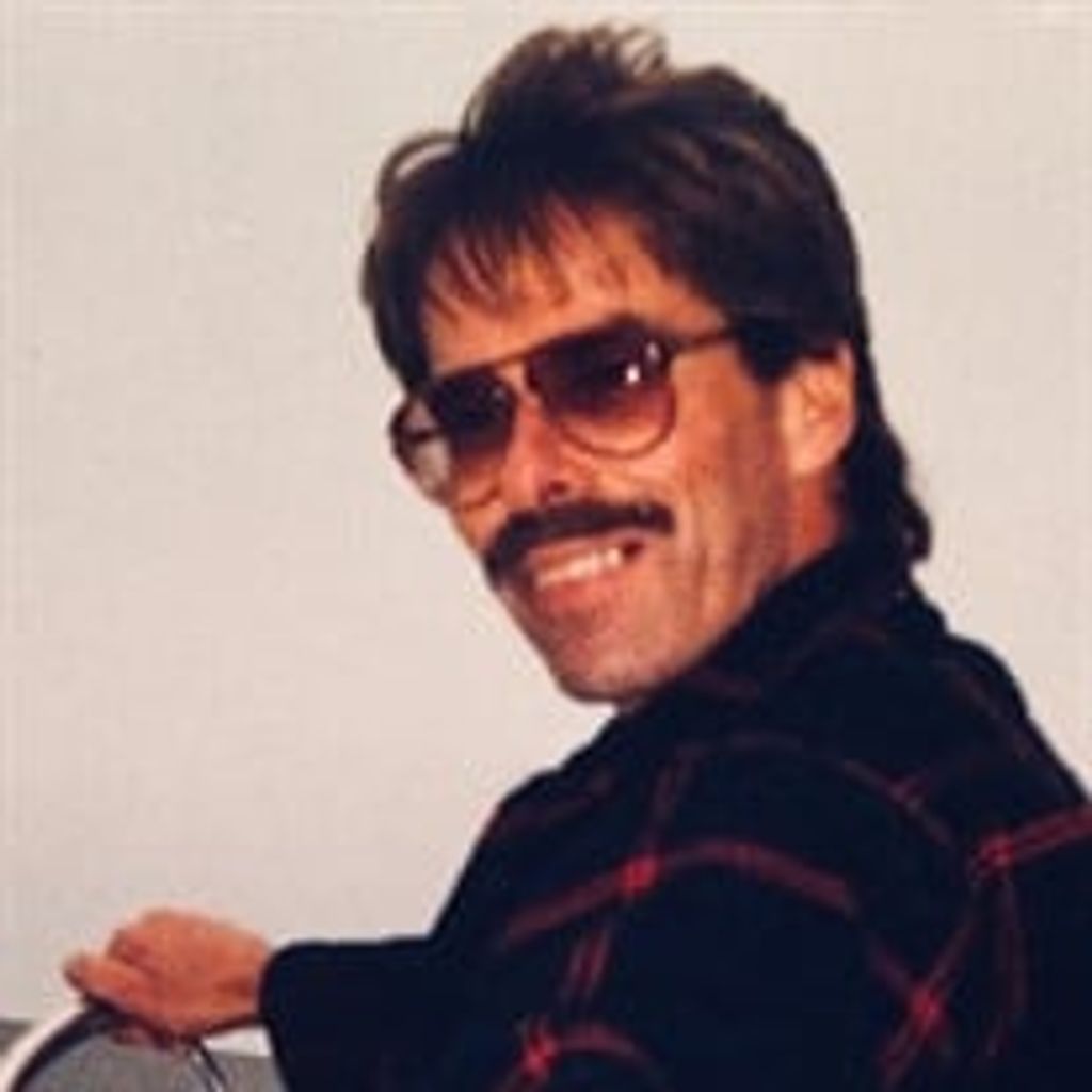 Mr Scott Richard Avery