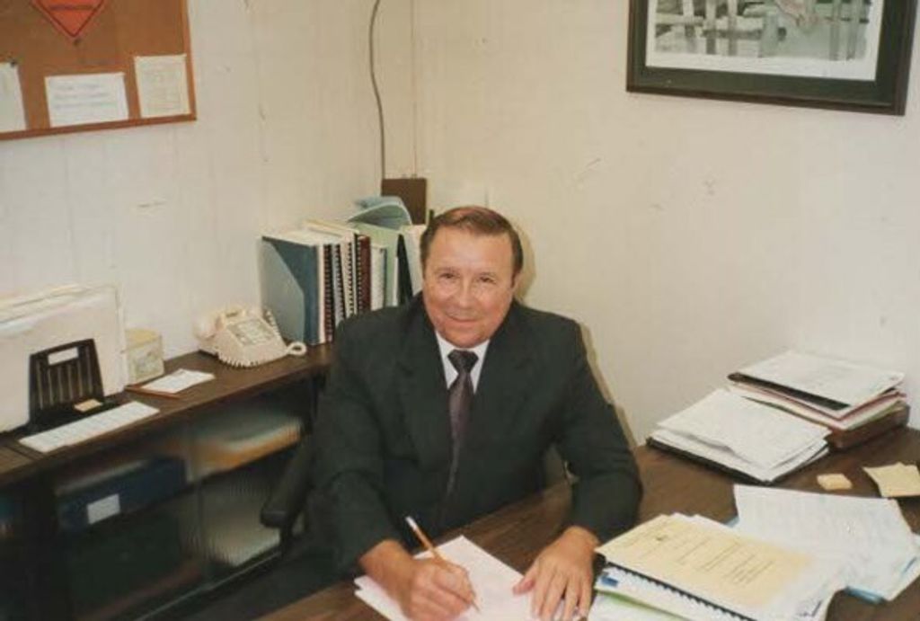 Robert William Howell Profile Photo