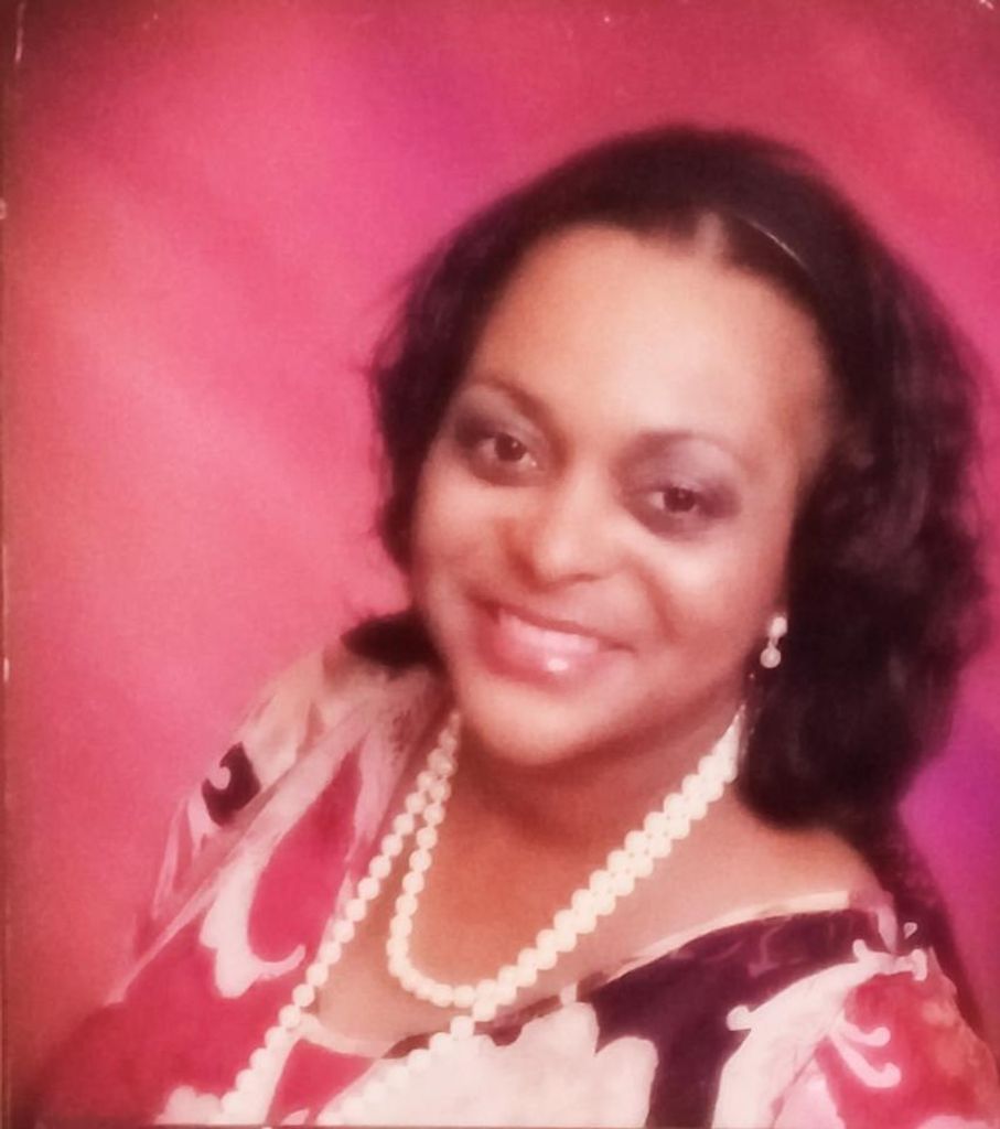 Lesa R. Deckard Profile Photo